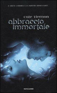 Abbraccio immortale - Cate Tiernan - copertina