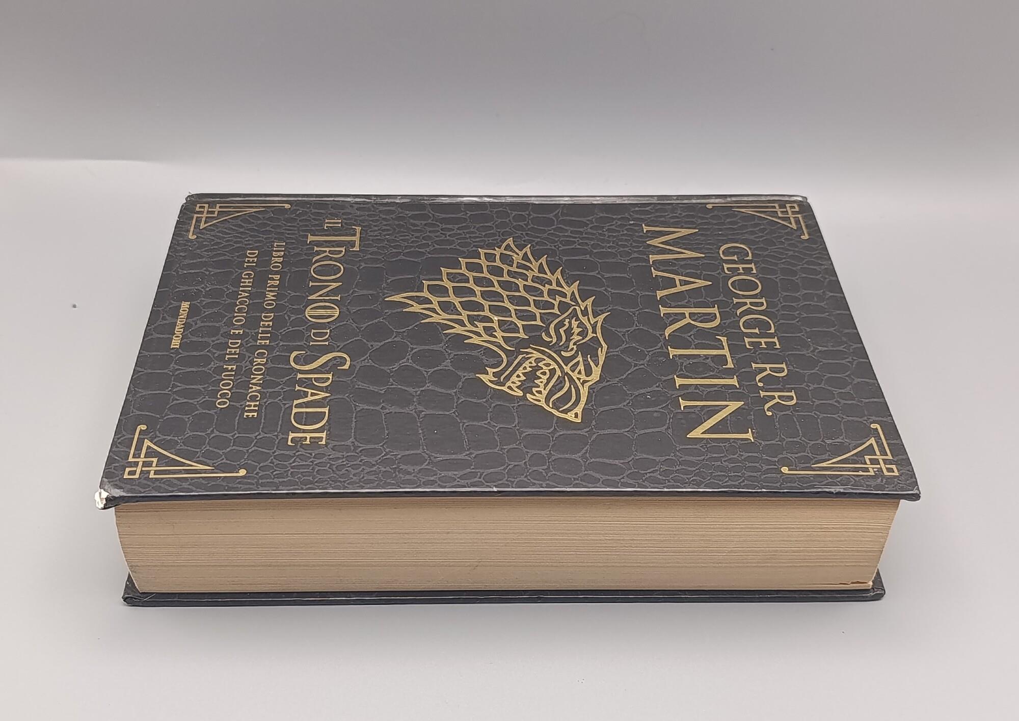 Il trono di spade. Libro primo delle Cronache del ghiaccio e del fuoco. Vol. 1: Il trono di spade-Il grande inverno