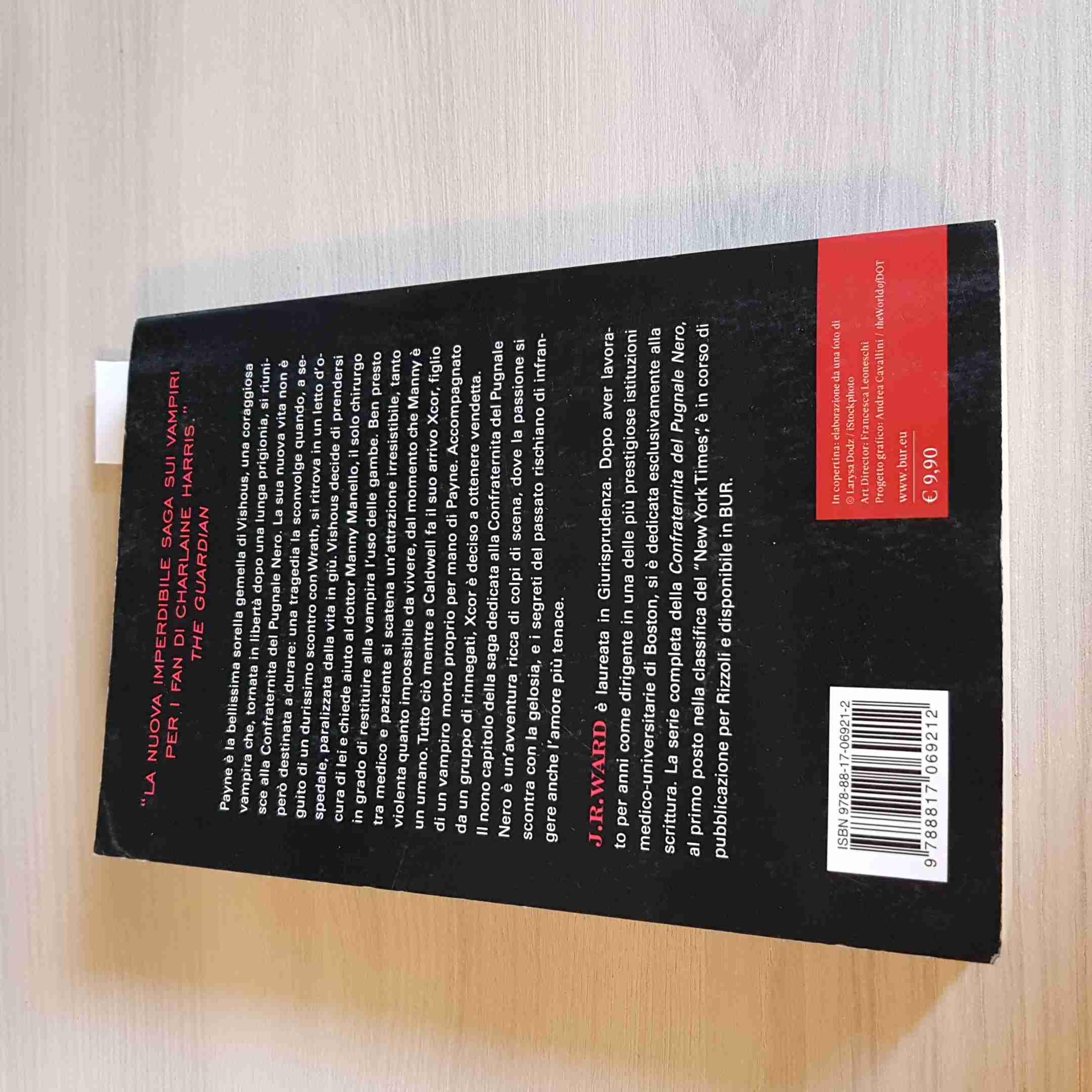 Ferita. La confraternita del pugnale nero. Vol. 9