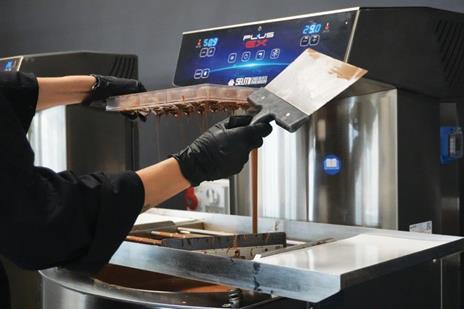 Il manuale del cioccolato. Tecnica, gestione, ricette. Guida pratica - Edouard Bechoux - 3