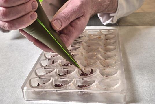 Il manuale del cioccolato. Tecnica, gestione, ricette. Guida pratica - Edouard Bechoux - 8