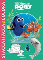 Alla ricerca di Dory. Staccattacca e colora. Con adesivi. Ediz. illustrata