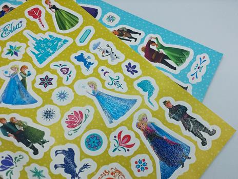 Gioca nel castello. Frozen. Con adesivi. Ediz. a colori - 4