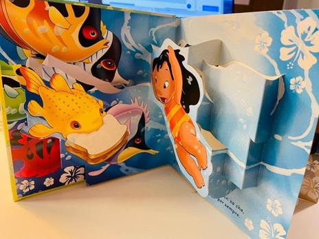 Stitch e i suoi amici. Il primo libro pop-up. Ediz. a colori - 4