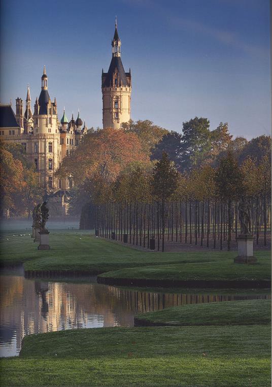 I castelli più belli del mondo. Ediz. illustrata - Jasmina Trifoni - 5