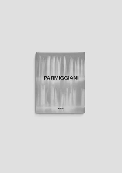 Parmiggiani. Catalogo della mostra (Parigi, 20 ottobre 2023-27 gennaio 2024) - copertina