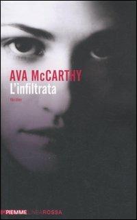 L' infiltrata - Ava McCarthy - copertina