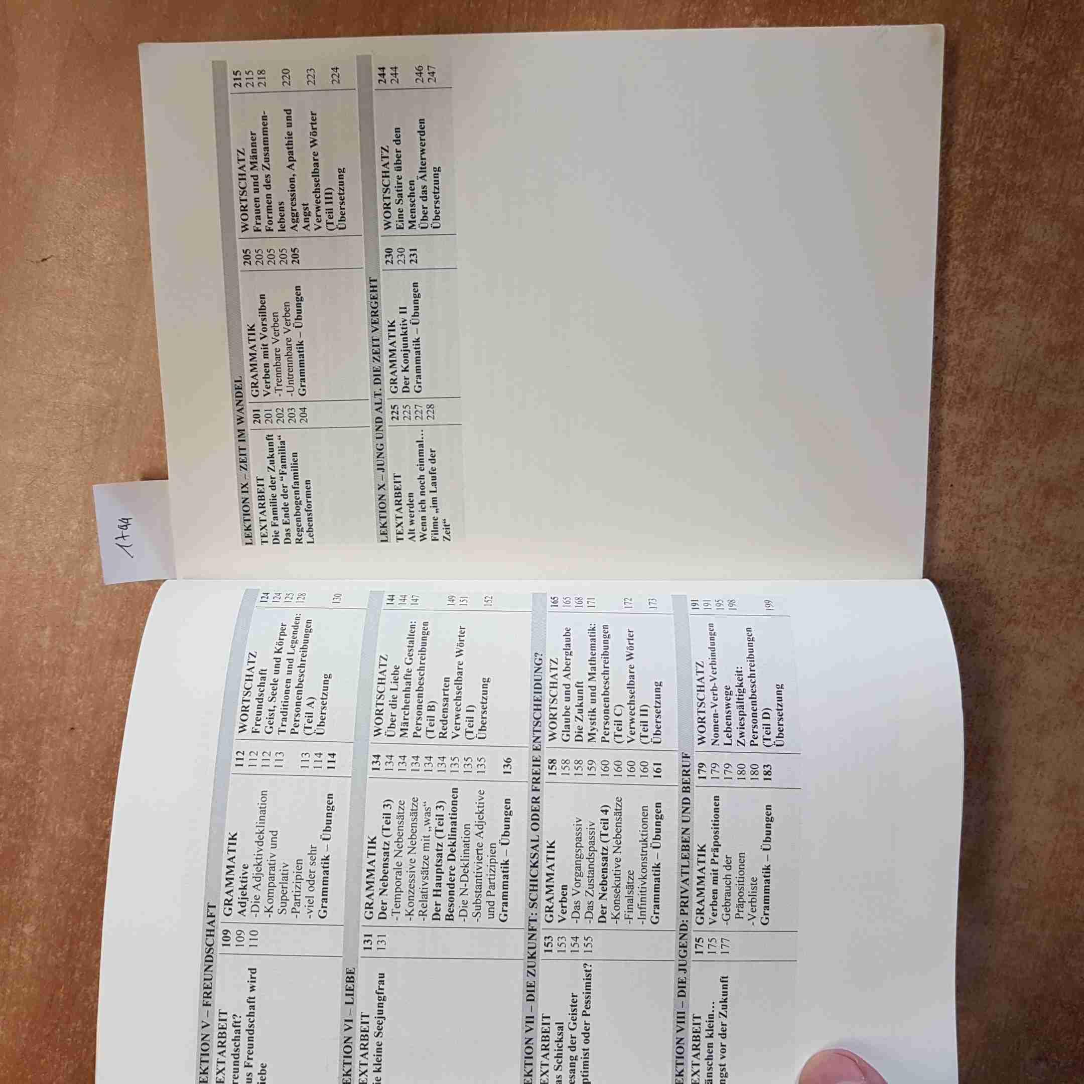 Schritt für schritt in die deutsche Sprache. Ein Lehr-und Übungsbuch. A2-B1