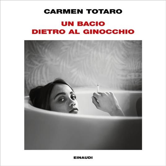 Un bacio dietro al ginocchio