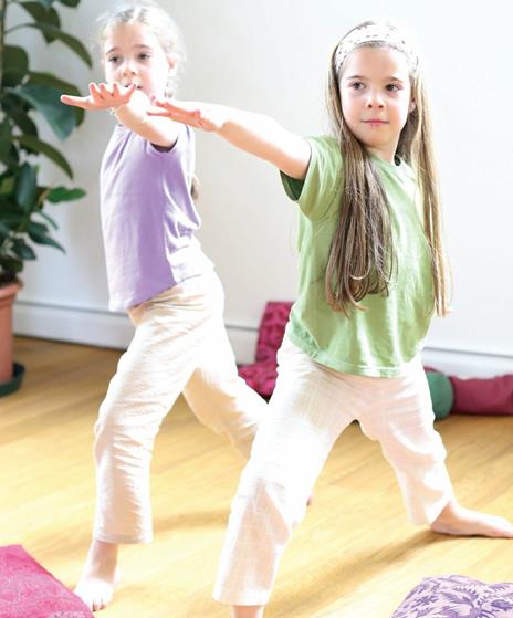 Piccolo yoga. Come creare lezioni di yoga per bambini da 5 a 11 anni con giochi, esercizi e favole per crescere - Clemi Tedeschi - 3