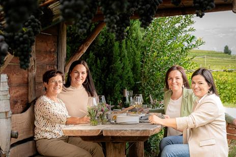 Prantls Küche: Gemeinsam kochen und genießen. Menüvorschläge für besondere Anlässe und Rezepte für jeden Tag - Irene Prantl,Ariane Prantl,Barbara Prantl - 2