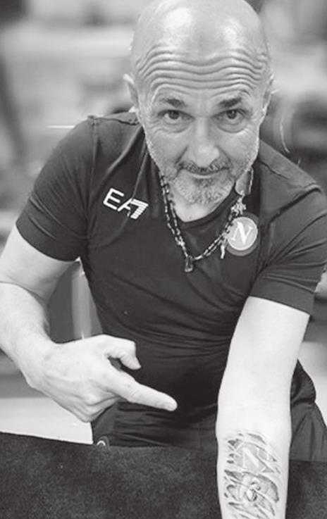 Vince Napoli. Gente di Napoli, gente da scudetto. Interviste su un sogno realizzato e una città che cambia - Gianluca Atlante,Giuseppe Farese - 9