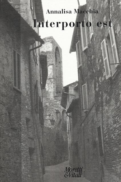 Interporto Est - Annalisa Macchia - copertina