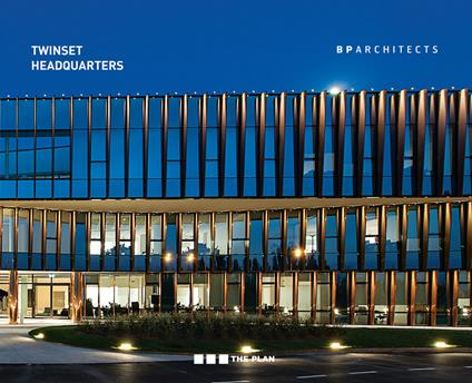 Twinset Headquarters. Ediz. italiana - copertina