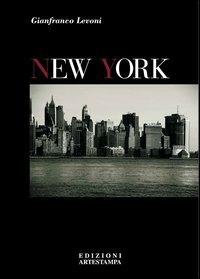 New York. Ediz. italiana e inglese - Gianfranco Levoni - copertina