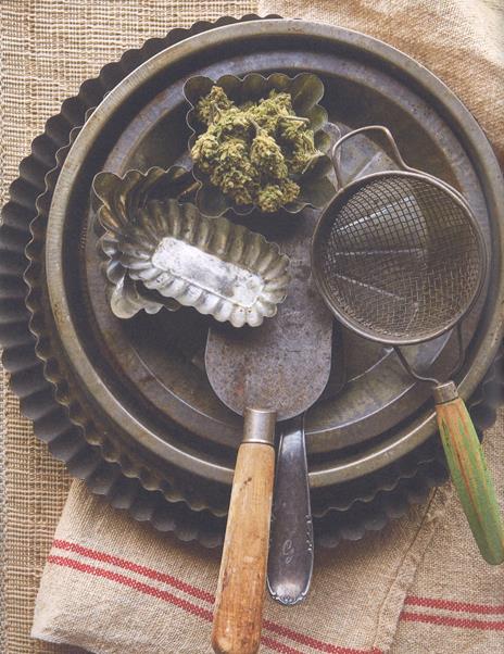 La cannabis in cucina. Storia, utilizzi nel mondo delle ricette - Cheri Sicard - 2