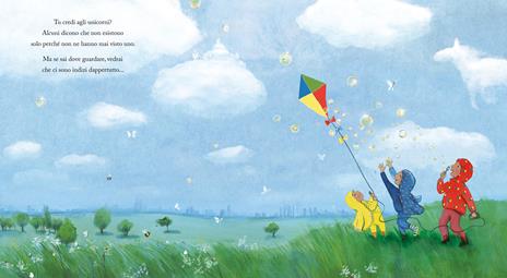 Un sogno tra le nuvole. La grande guida agli unicorni. Ediz. illustrata - Jenni Desmond - 2