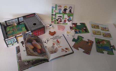 Il mio piccolo libro della fattoria. Little village. Ediz. a colori. Con gadget - 3