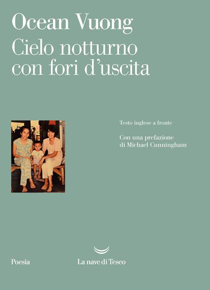 Cielo notturno con fori d'uscita. Testo inglese a fronte - Ocean Vuong - copertina