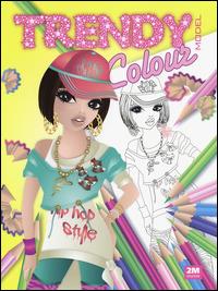 Trendy colour model. Giallo - Valentina Russo - copertina