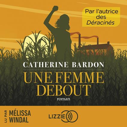 Une femme debout