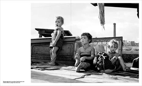 Sabine Weiss. La poesia dell'istante-The poetry of the instant. Ediz. illustrata - 5