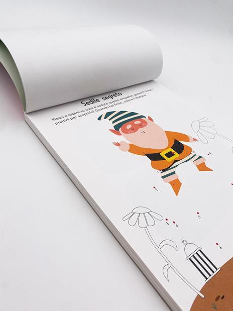 Unicorni & creature magiche. Disegna gioca & colora. Ediz. a colori - copertina