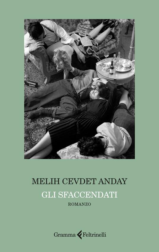 Gli sfaccendati - Melih Cevdet Anday - copertina