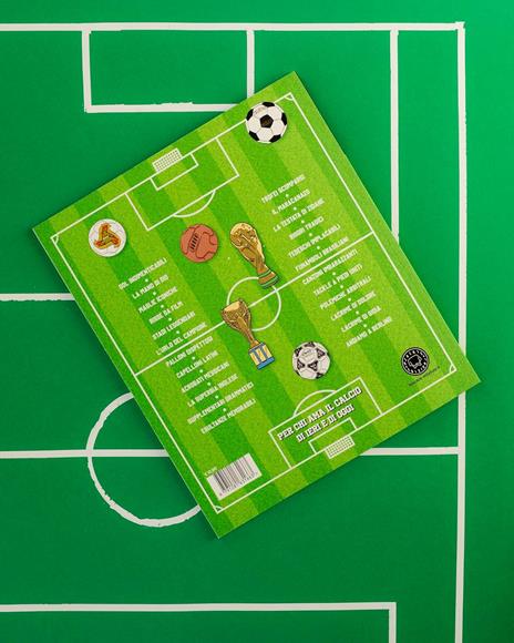 Quaderno del calcio mondiale. Quaderno di compiti delle vacanze per adulti - 3