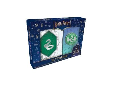 Harry Potter: Slytherin Tiny Book and Pin Set - Insight Editions - cover