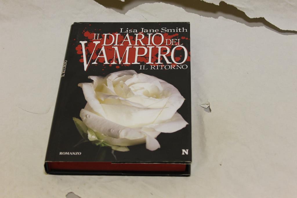 Il Diario Del Vampiro La Messa Nera